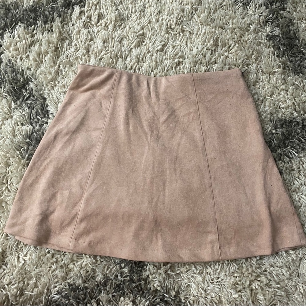 pink brandy melville skirt